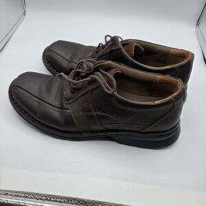 Clarks Espace Oxford Brown Leather Lace Up Men’s Sz 9M